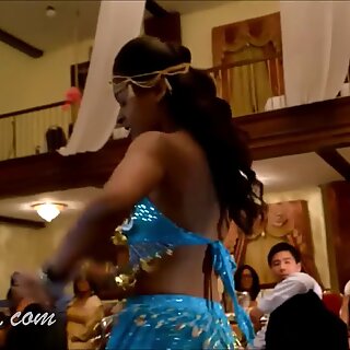 Trini Indian women shake bootie in This Sexy Chutney Dance Video